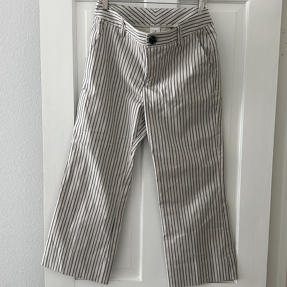 Adorable Cabi pant! Cream color and grayish pinstriped crop pant. Size 4